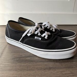 Vans Authentic  Black Canvas Skateboard Shoes Men’s 10 Low Top Sneakers